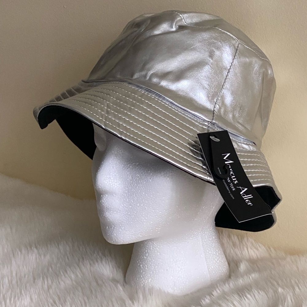 Marcus Adler Reversible Metallic Silver Bucket Hat New - Picture 4 of 10